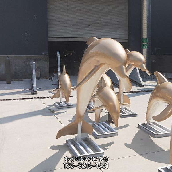 售樓部門口不銹鋼跳躍的海豚雕塑（2）