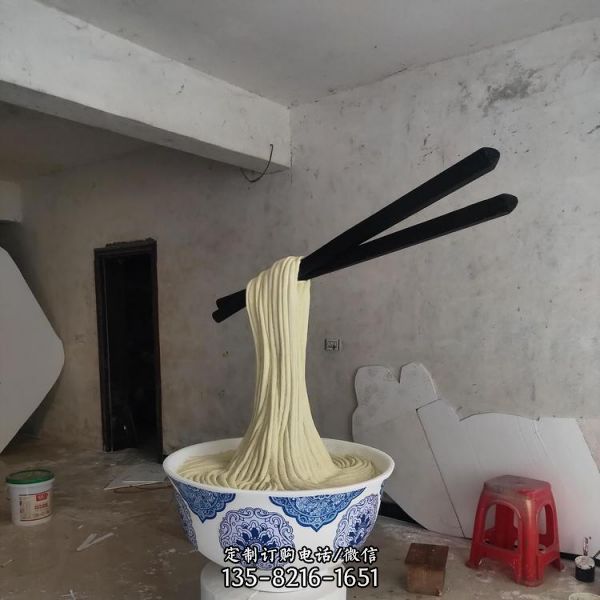 創(chuàng)意戶外園林景觀拉面雕塑