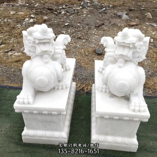 漢白玉瑞獸麒麟石雕擺件（3）