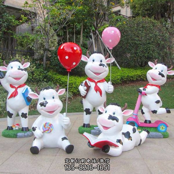 園林幼兒園玻璃鋼卡通小牛擺件