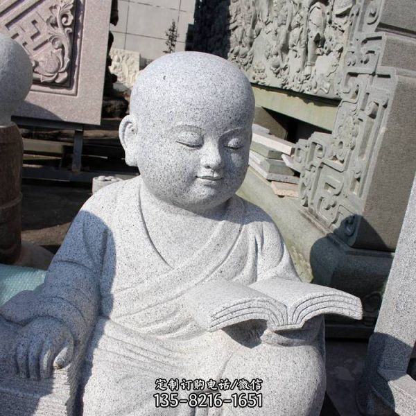 景區寺院擺放大理石小沙彌敲木魚雕塑（1）