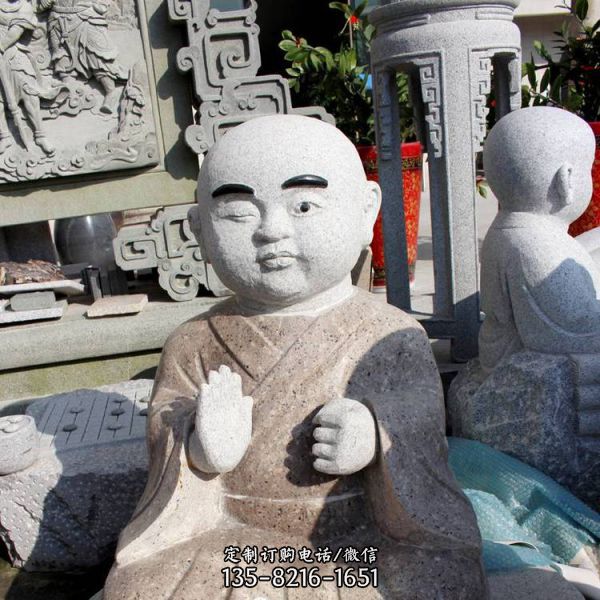 景區寺院擺放大理石小沙彌敲木魚雕塑（4）