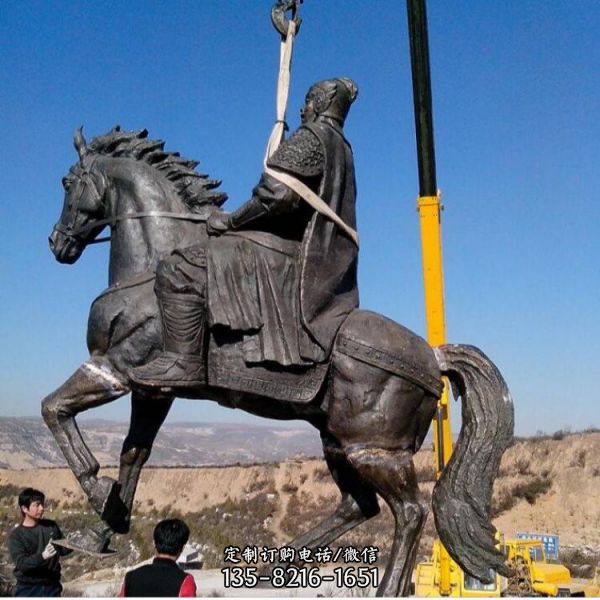城市街道廣場大型將軍騎馬的人物景觀