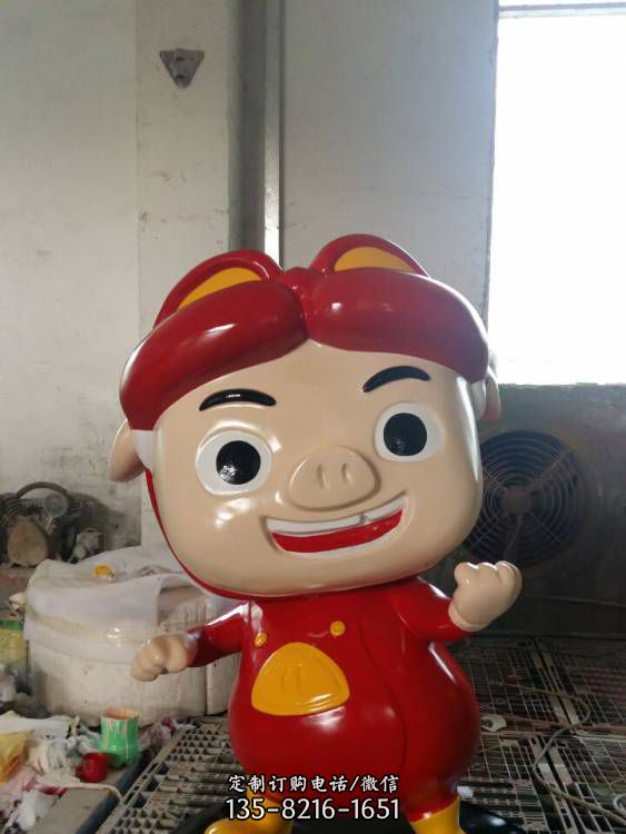 動(dòng)畫片人物玻璃鋼卡通豬豬俠雕塑