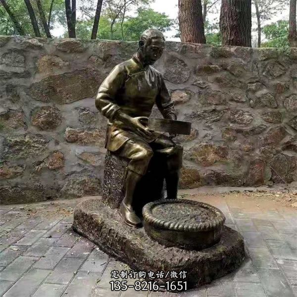 公園商業街擺放民俗人物銅雕像（5）