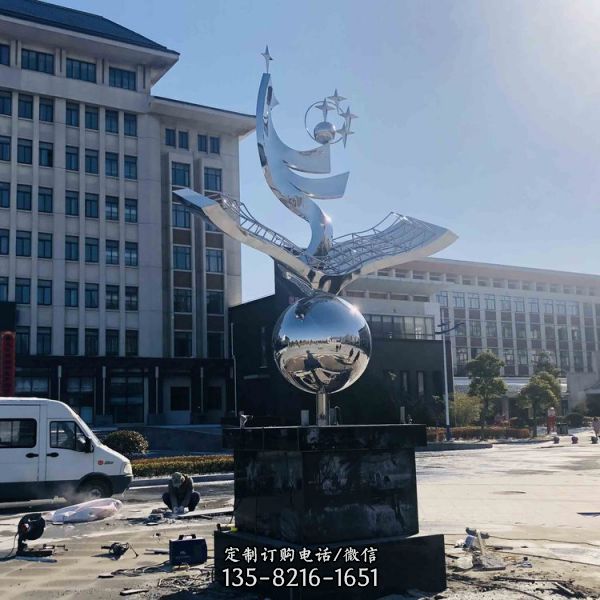 校園不銹鋼抽象鏡面大型放飛奮進(jìn)景觀雕塑（2）