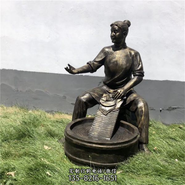 玻璃鋼仿銅小孩幫媽媽洗衣服人物雕塑（6）