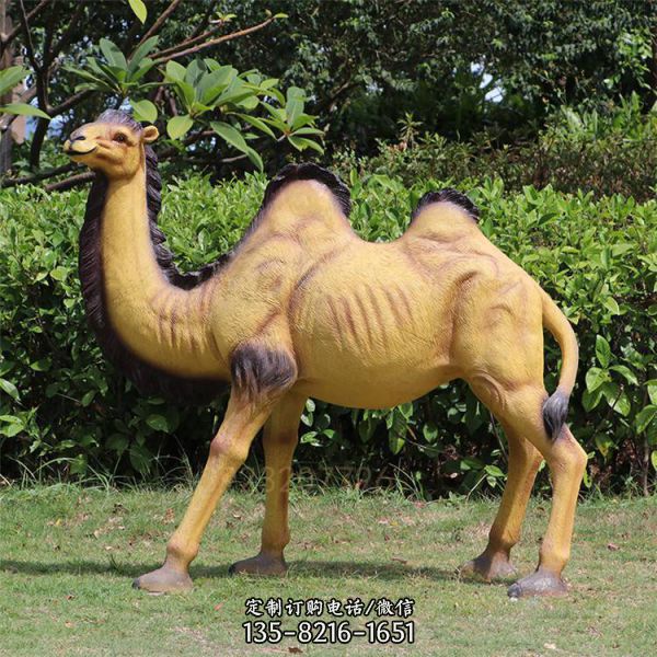 公園仿真動物玻璃鋼駱駝雕塑（1）