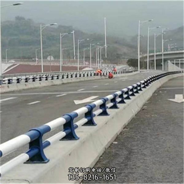 花崗巖芝麻白廣場(chǎng)道路交通擋車擋路阻車圓球、景觀石（2）