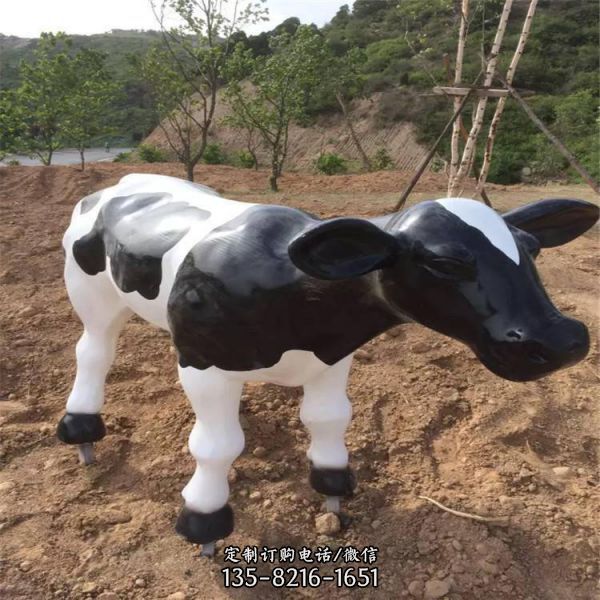 戶外公園草地玻璃鋼奶牛雕塑（1）