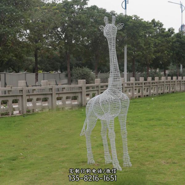 不銹鋼戶外大型金屬拉絲鏤長頸鹿雕塑