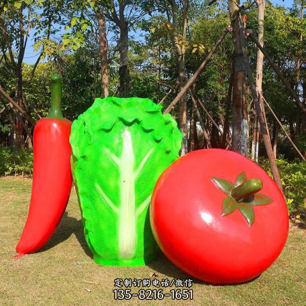 農(nóng)場廣場擺放玻璃鋼彩繪果蔬雕塑造型（2）