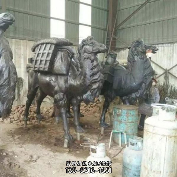 廣場大型不銹鋼仿真動物駱駝雕塑（1）