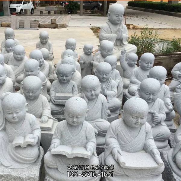 景點擺放天然石材花崗巖雕刻小沙彌組合雕塑