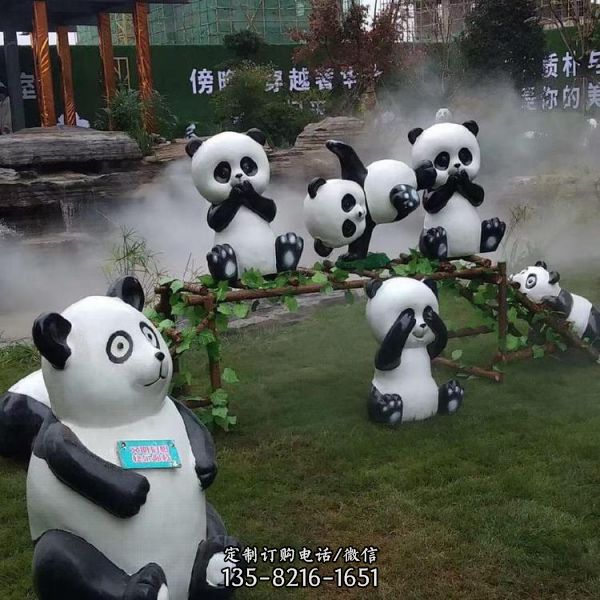 熊貓主題樂(lè)園玻璃鋼卡通國(guó)寶熊貓雕塑（2）