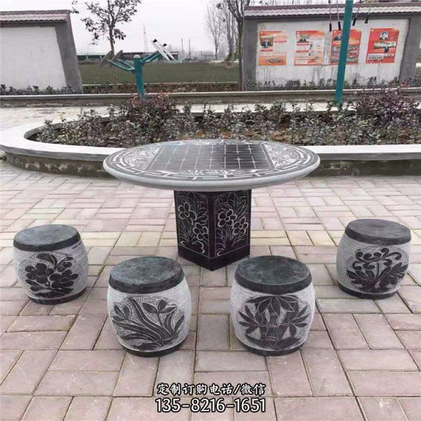 庭院別墅擺放的青石石雕鏤空創(chuàng)意石桌凳雕塑（4）