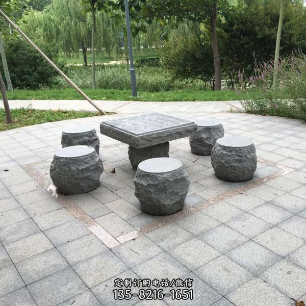 公園庭院擺放石雕花崗巖桌凳雕塑