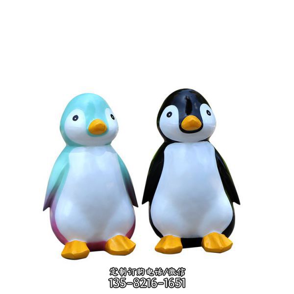 商場擺放玻璃鋼卡通企鵝公仔小品（2）