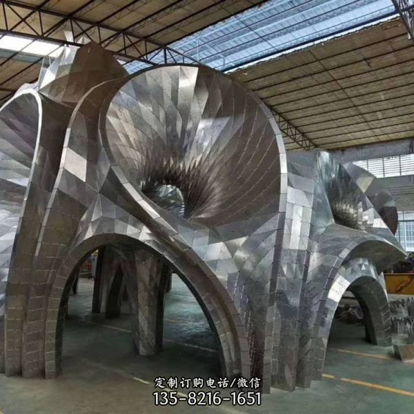 廣場大型不銹鋼抽象創(chuàng)意景觀雕塑（1）