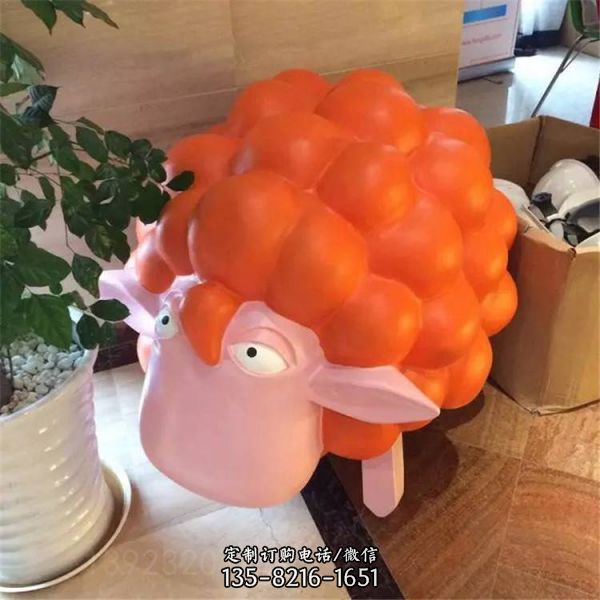 游樂場玻璃鋼卡通動物羊雕塑
