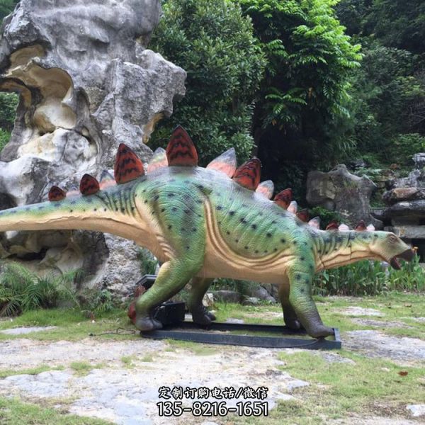 大型侏羅紀(jì)恐龍仿真玻璃鋼雕塑（2）