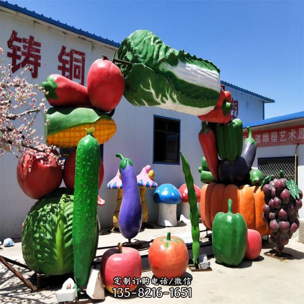 農場創(chuàng)意玻璃鋼彩繪仿真植物蔬菜水果雕塑