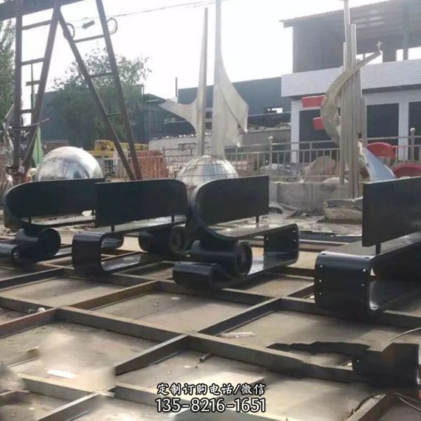 商業步行街不銹鋼鐵藝膠卷座椅景觀小品雕塑（5）