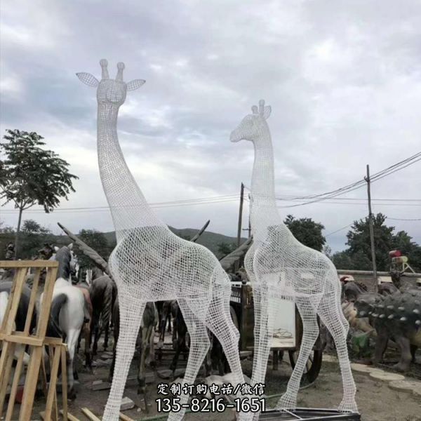 廣場不銹鋼鏡面鏤空大型戶外景觀雕塑（2）