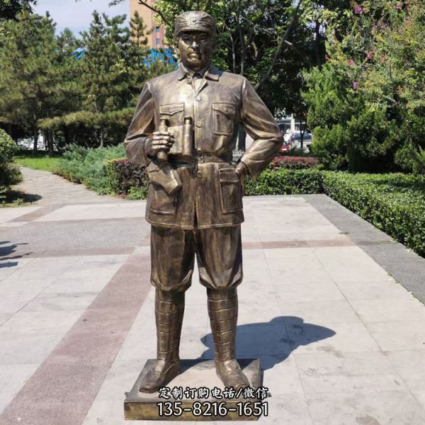 民族英雄玻璃鋼仿銅園林景區(qū)大型戰(zhàn)士雕塑（2）