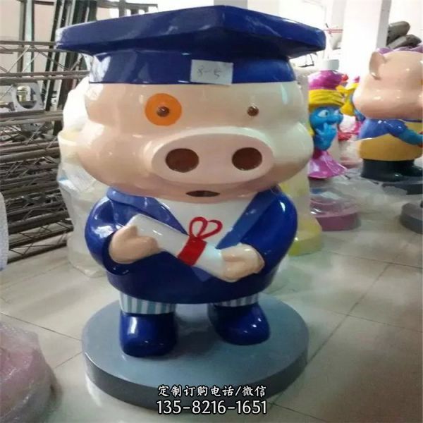 幼兒園玻璃鋼卡通公仔豬雕塑（1）