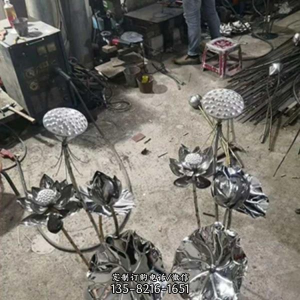 城市廣場不銹鋼抽象荷花圓環藝術造型雕塑（2）