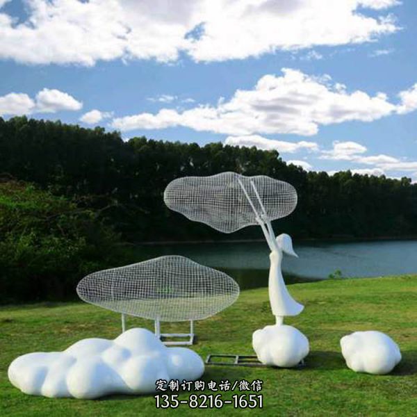 廣場園林不銹鋼鏤空創意云朵雕塑（1）