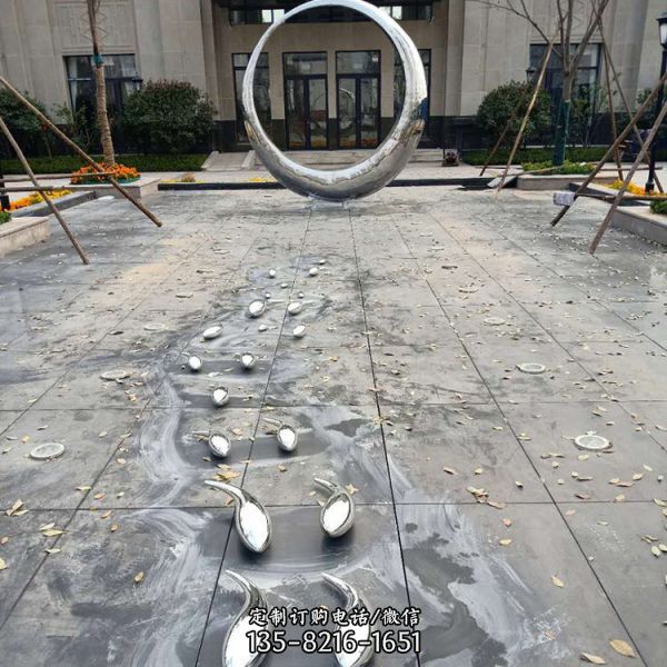 小區(qū)園林不銹鋼抽象圓環(huán)藝術(shù)造型水景觀雕塑（4）