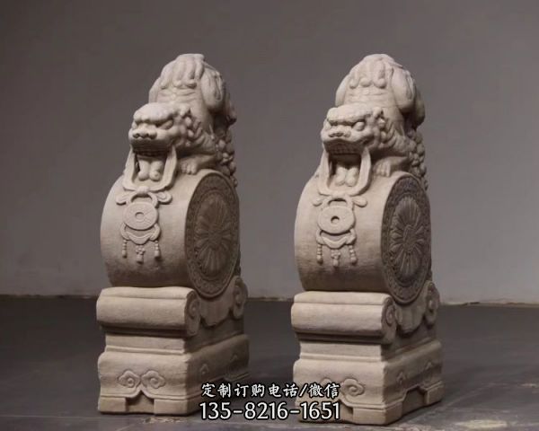 中式庭院門口擺放鎮(zhèn)宅青石貔貅石墩（1）