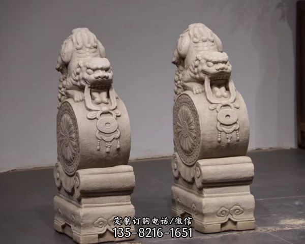 中式庭院門口擺放鎮(zhèn)宅青石貔貅石墩（9）