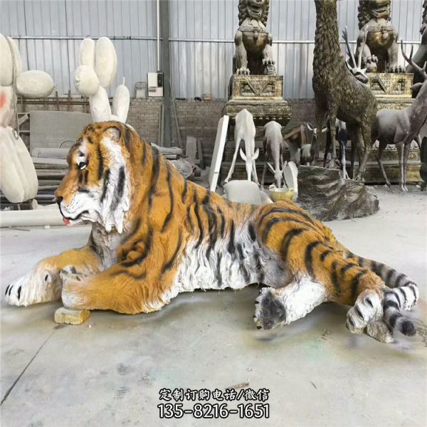 不銹鋼戶外園林大型人物景觀雕塑（4）