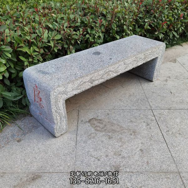 花崗巖石凳子