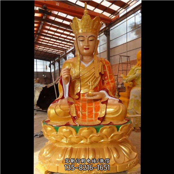 寺廟大型玻璃鋼貼金地藏王雕塑