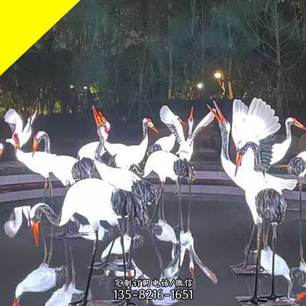 景區綠地擺放發光玻璃鋼仿真動物雕塑（4）