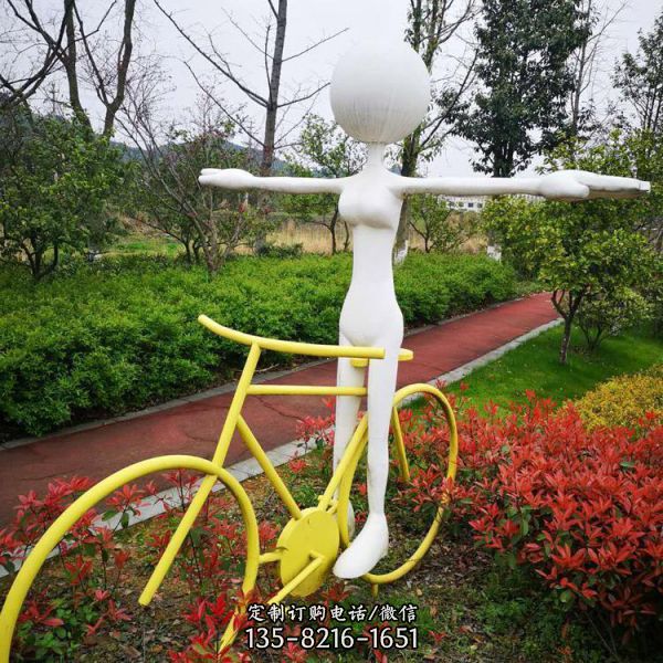 體育公園玻璃鋼騎行人物裝飾雕塑（3）