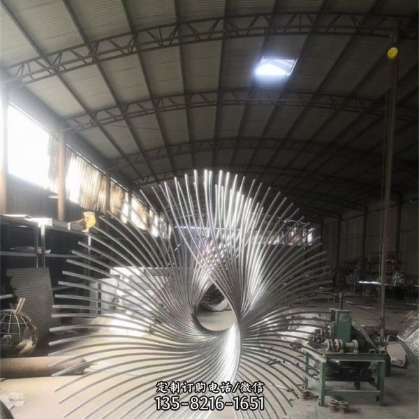 戶外廣場大型創意抽象不銹鋼翅膀雕塑（6）