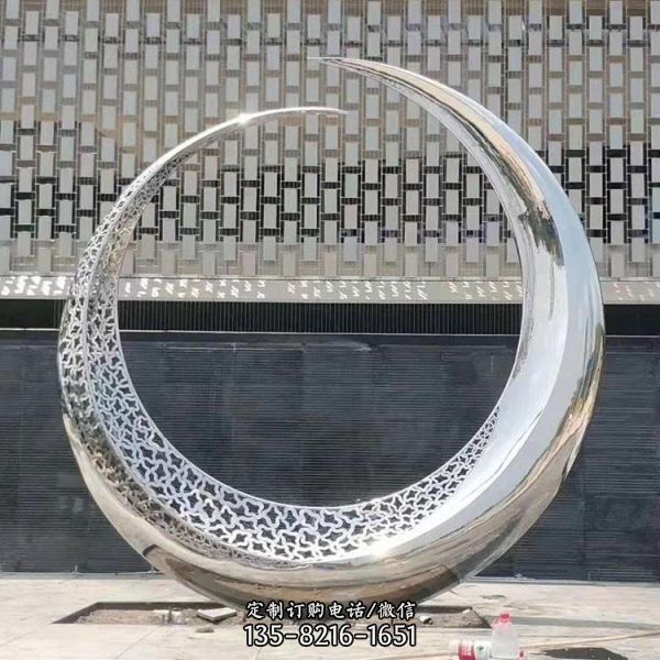 不銹鋼月亮鏤空發光大型月牙雕塑（6）