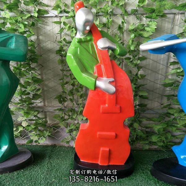 商場(chǎng)景區(qū)玻璃鋼抽象演奏音樂的人物雕塑（5）
