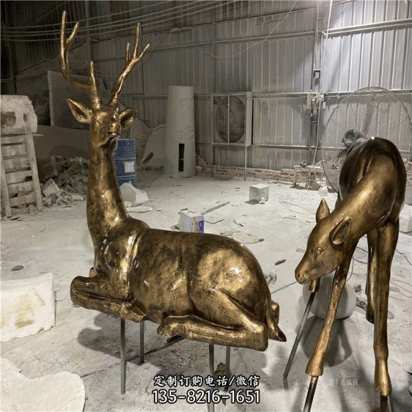 動物園景區大型玻璃鋼小鹿雕塑（2）