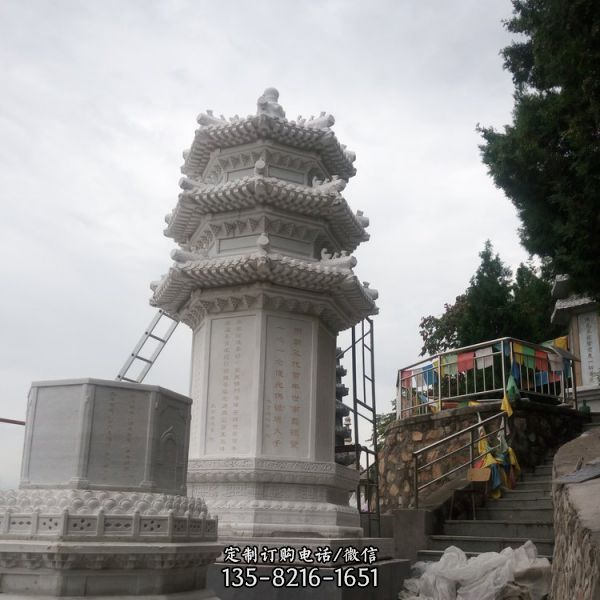 寺院景點擺放漢白玉雕刻舍利塔 經幢塔石雕（2）