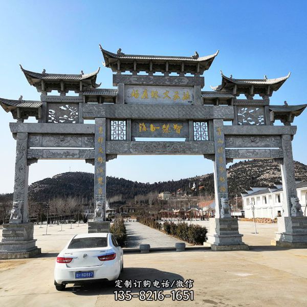 小區村口大理石精工細刻石牌坊（3）