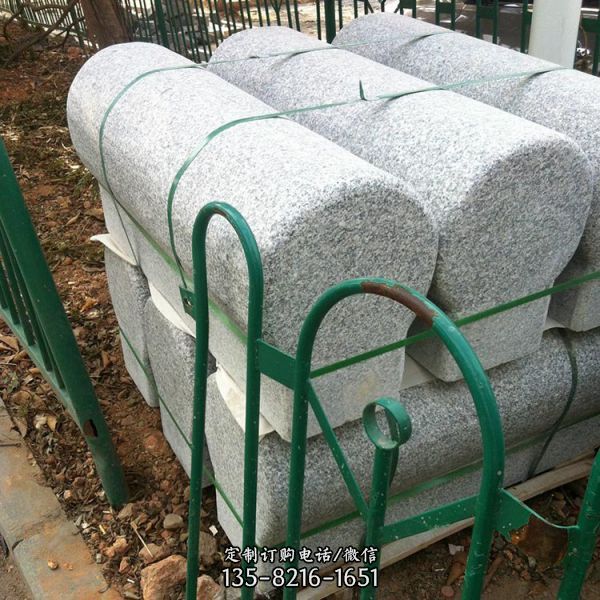 城市綠化建設花崗巖磚塊芝麻白擋車石（1）