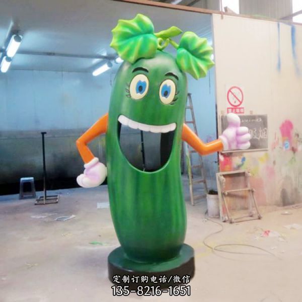 公園游樂場創(chuàng)意玻璃鋼冬瓜卡通人物雕像（1）