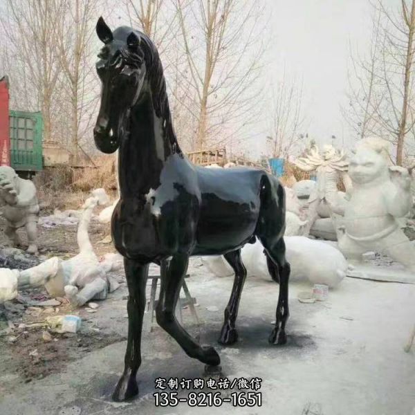 城市廣場擺放玻璃鋼馬動(dòng)物雕塑工藝品（5）