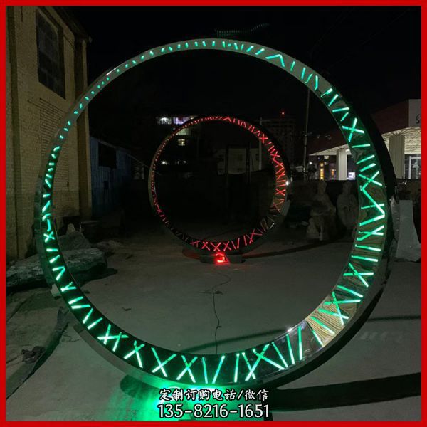 園林酒店門口發光鏤空白鋼圓環雕塑（4）